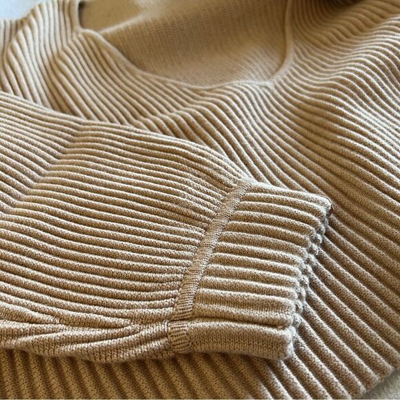 Lunya Cozy Cotton Silk Reversible Pullover in Tranquil Tan Medium MSRP $258 - Picture 8 of 11